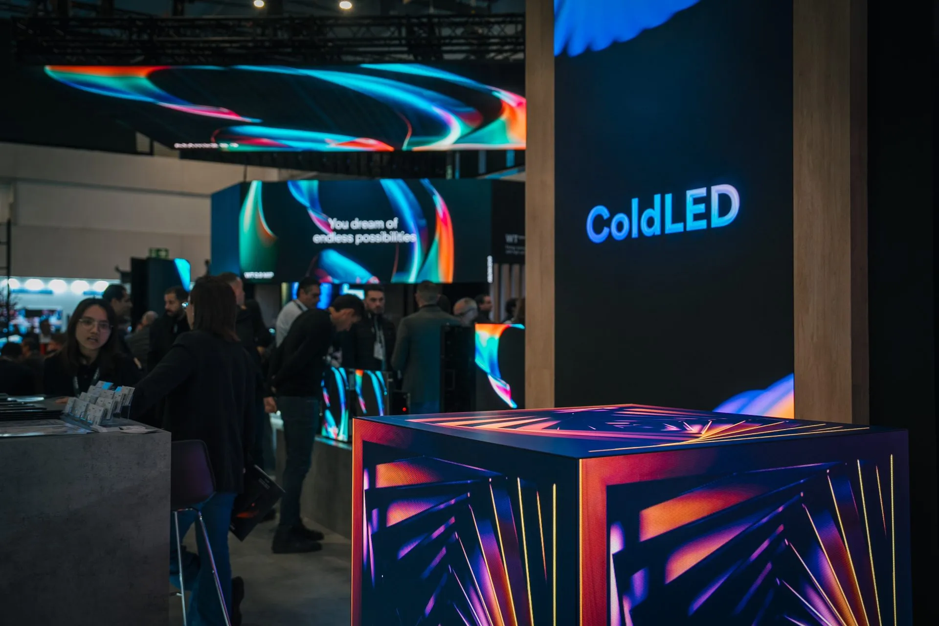 LED дисплеи трендове 2025